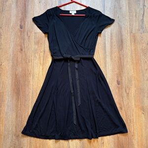 LOFT black cross front, pleated skirt dress with ribbon tie Sz. 8P [b7]